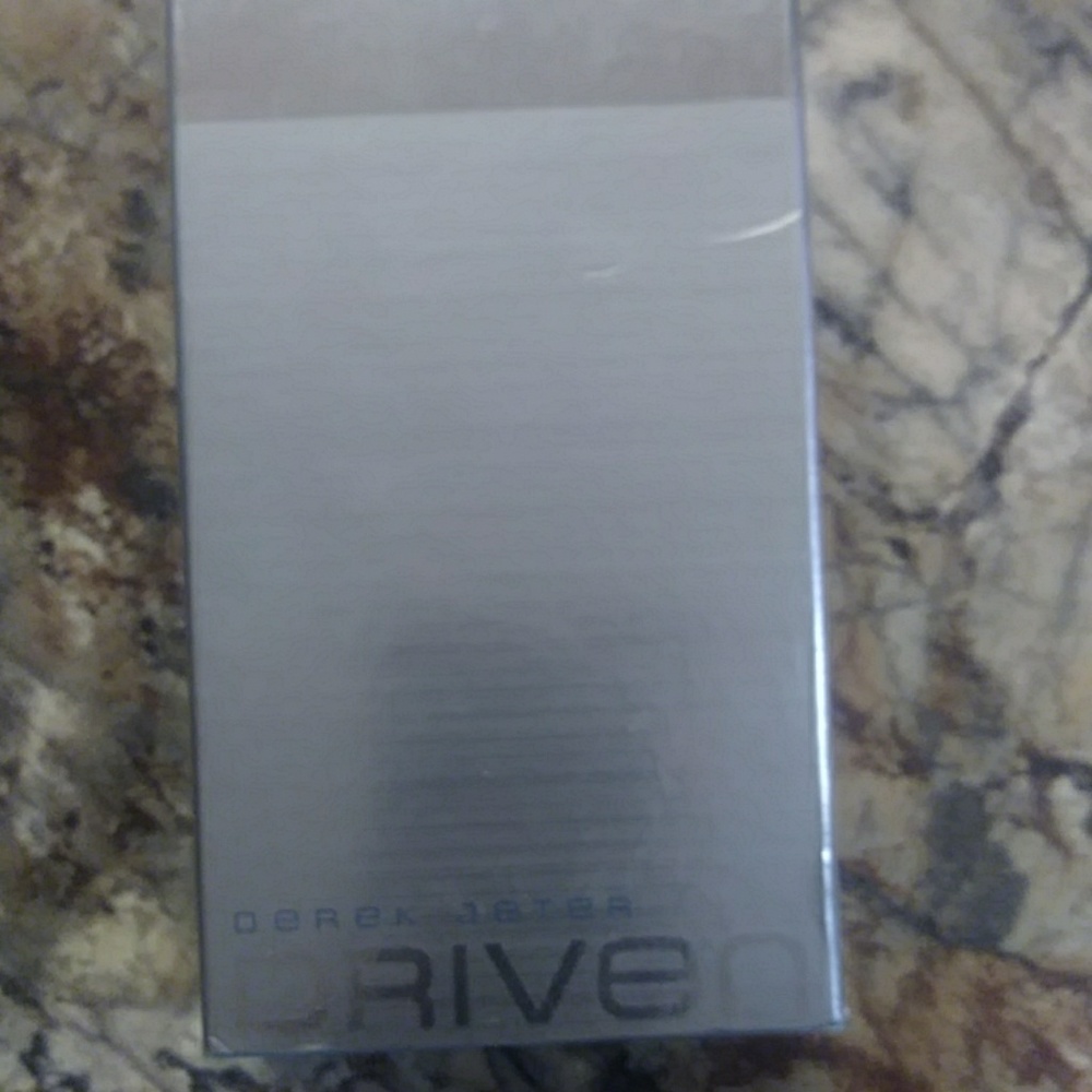 Derek Jeter DRIVEN de toilet spray 75ml new in a B